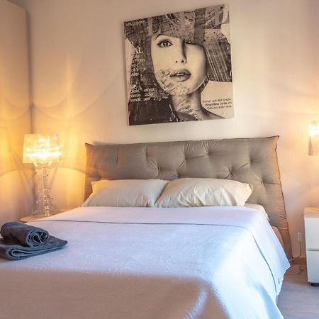 Finestra Sul Mare Apartment Пунат Екстериор снимка
